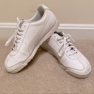 Puma all white sneaker. Size is US men 5.5 or US women 7.